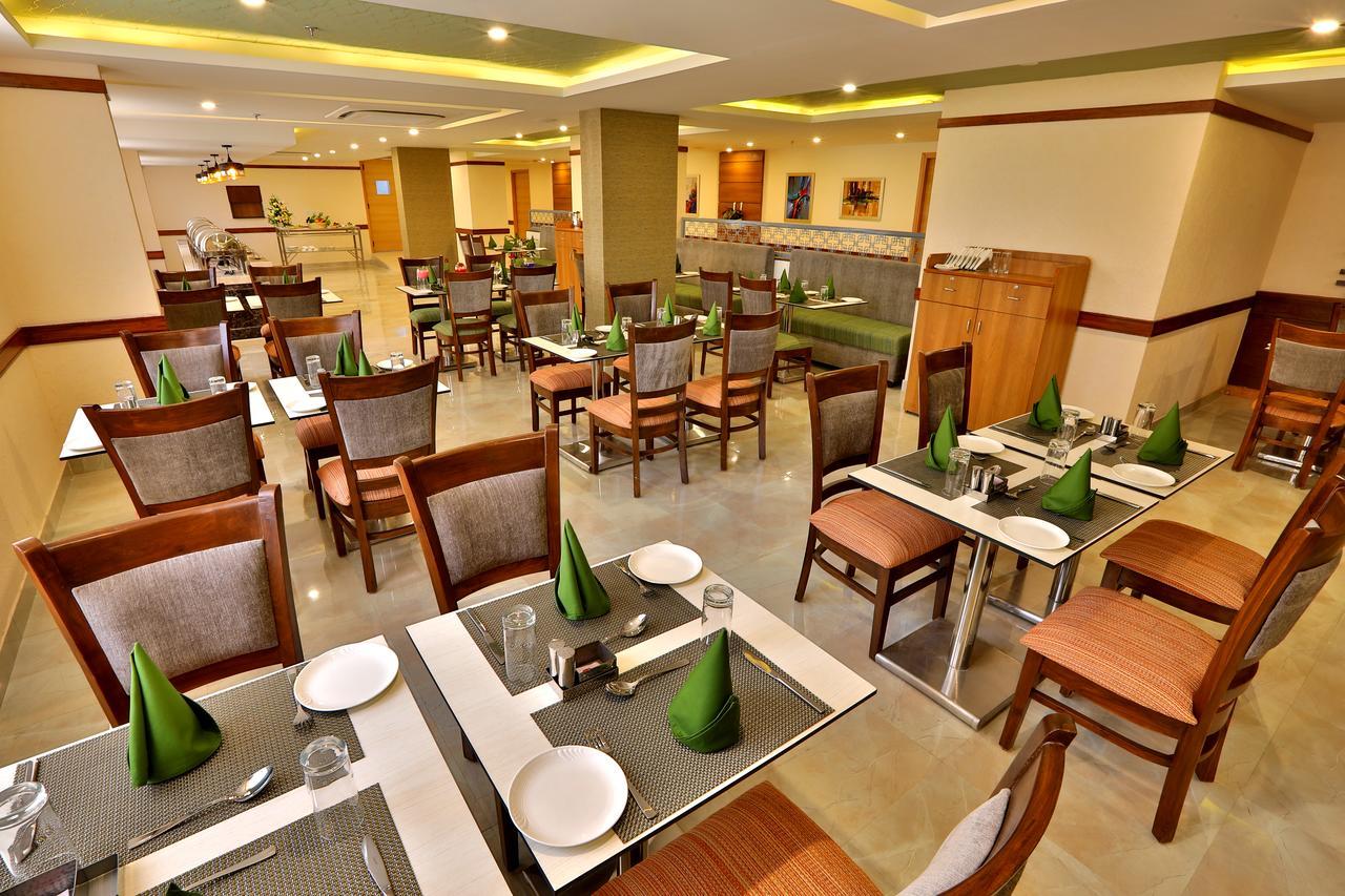 Starlit Suites Neemrana Extérieur photo